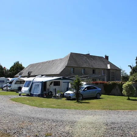 Camping At Le Clos Castel *